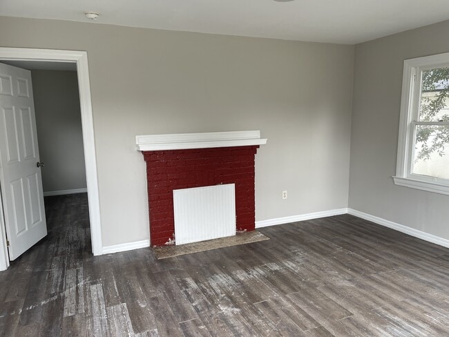 Building Photo - 2609 Lowell Ave