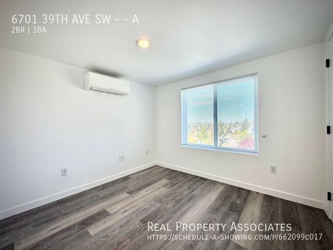 Building Photo - 6701 39th Ave SW