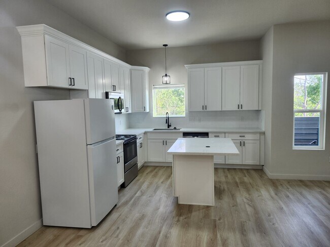 Building Photo - 9711 Cargill St