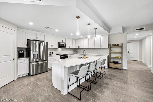 Building Photo - 172 Indies Dr E