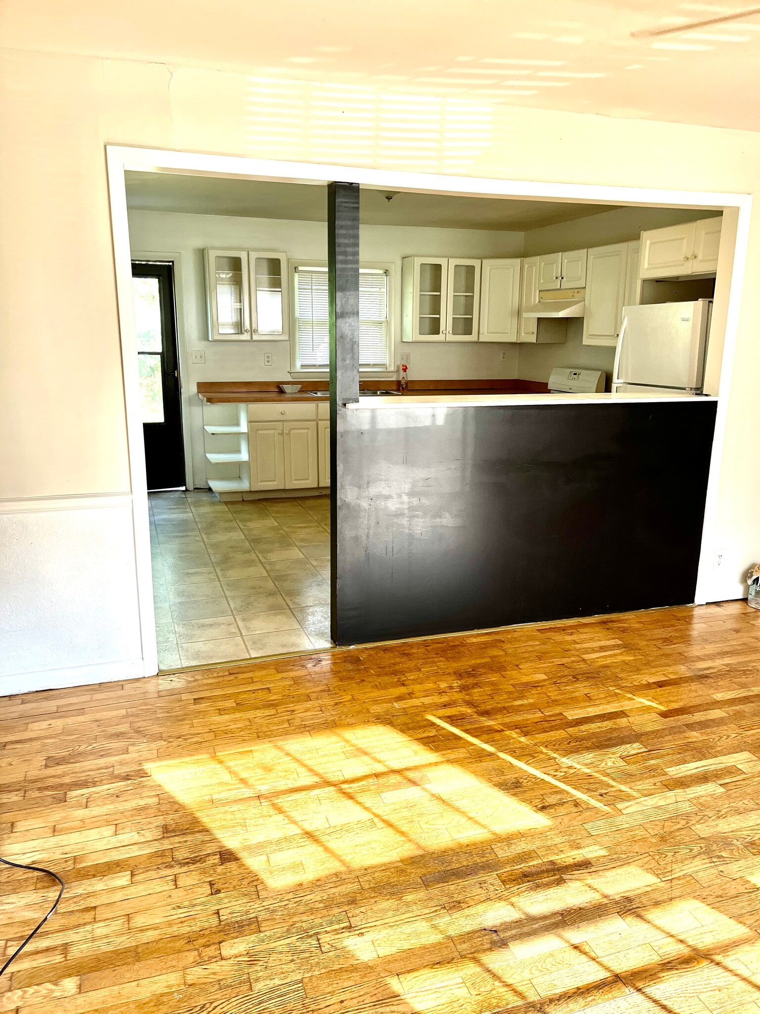 Building Photo - 272 Liverpool Rd