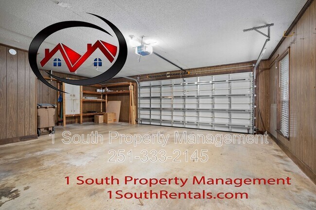 Building Photo - 2205 Woodhillcrest Dr
