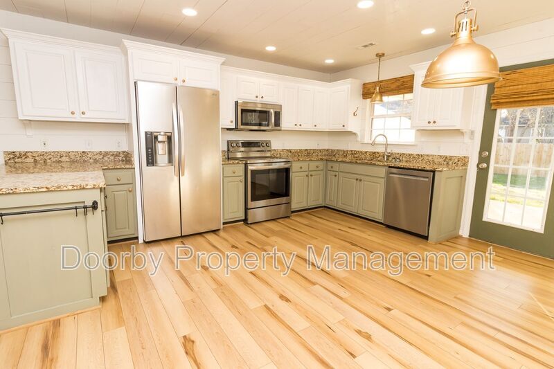 Building Photo - 14 Bunker Dr