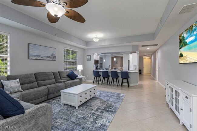 Building Photo - 7837 Hawthorne Dr