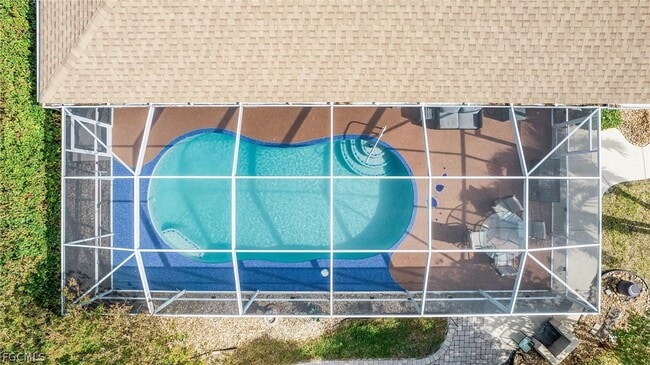 Building Photo - 4002 Oasis Blvd