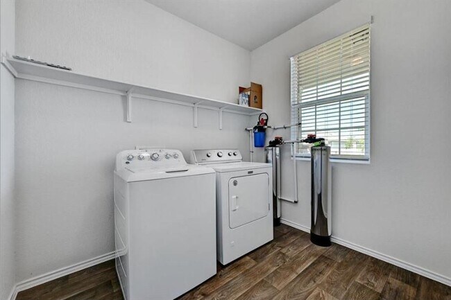 Building Photo - 3705 Conyers Ln