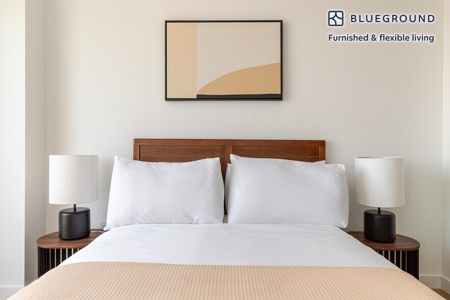 Building Photo - 1-15 57th Avenue-SI FL5-ID2022