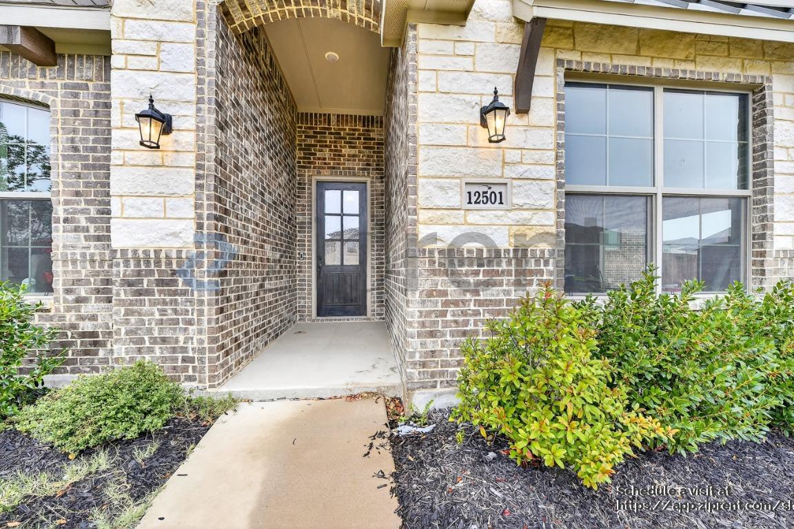 Building Photo - 12501 Eagles Bluff