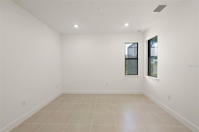 Building Photo - 14860 Misty Pond Lp