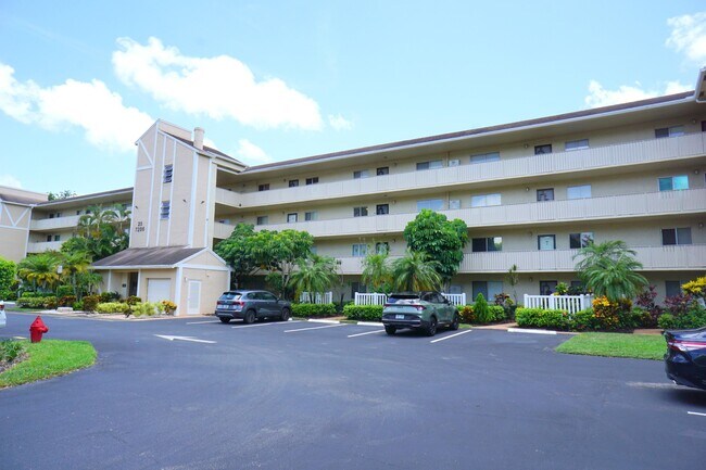 Building Photo - 7286 Huntington Ln