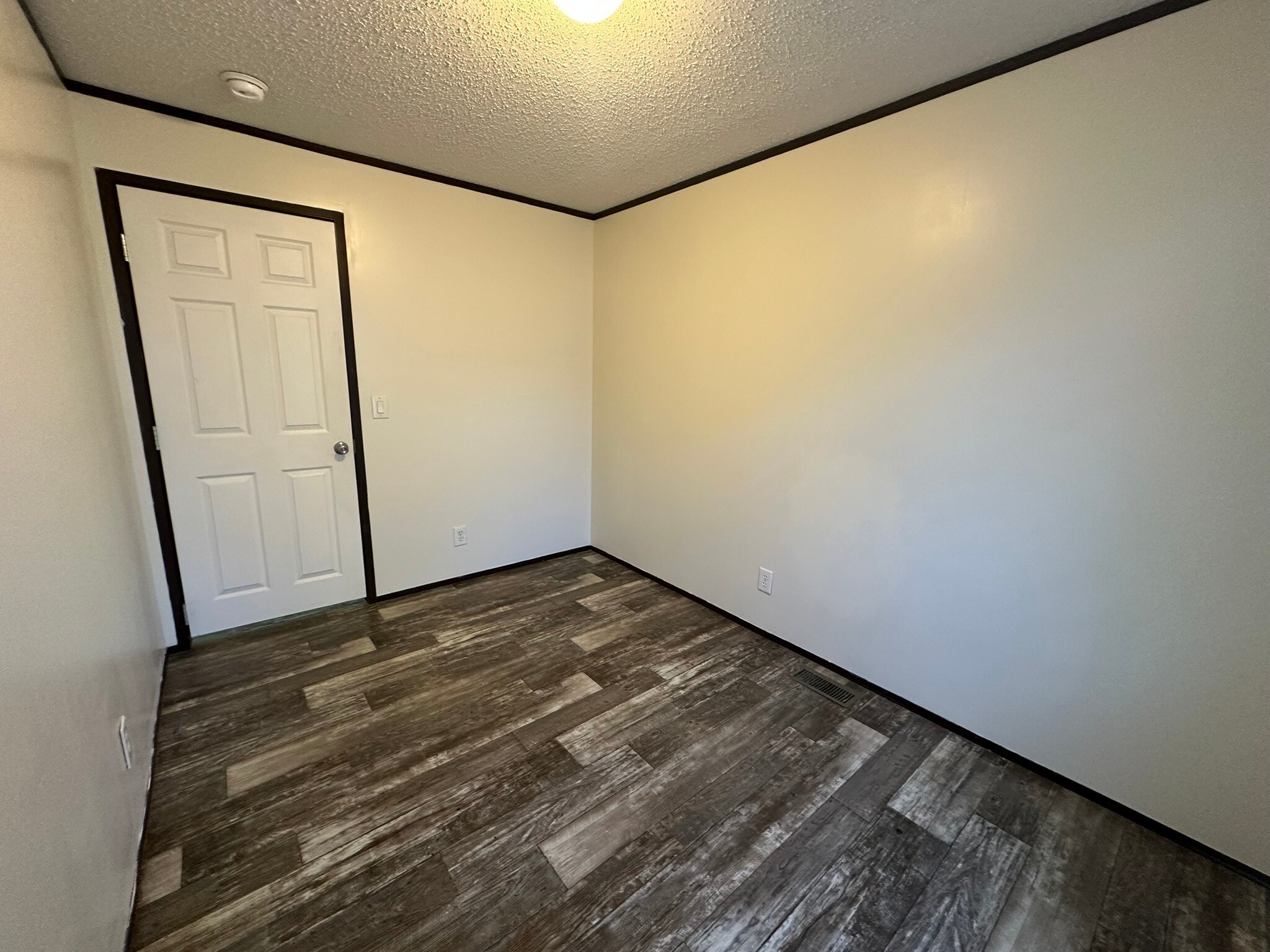 Building Photo - 2299 Wellington Green Dr