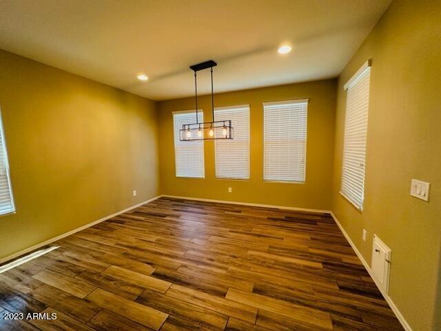 Building Photo - 9528 W Weeping Willow Rd