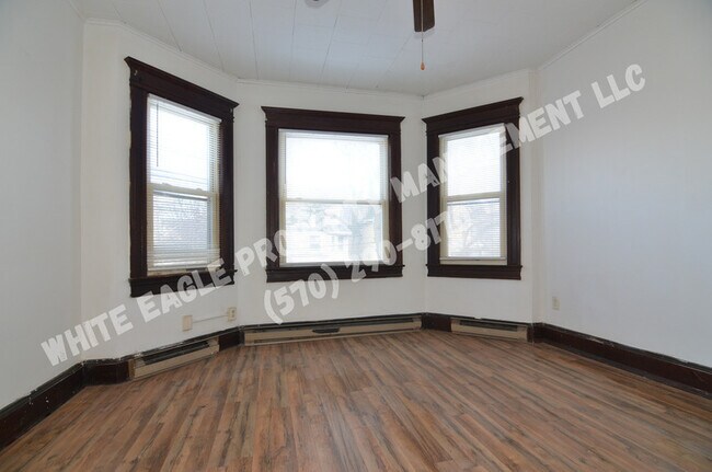 Building Photo - 1508 E Gibson St