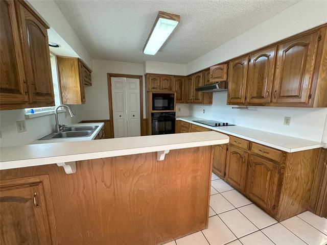 Building Photo - 132 Meadowglen Cir