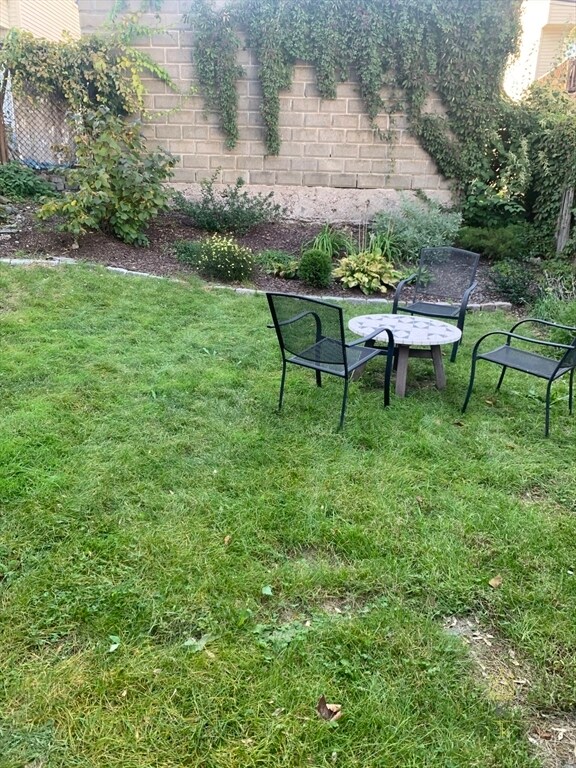 Building Photo - 1495 Hyde Park Ave