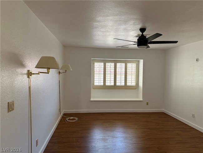 Building Photo - 8113 Spanish Peak Dr