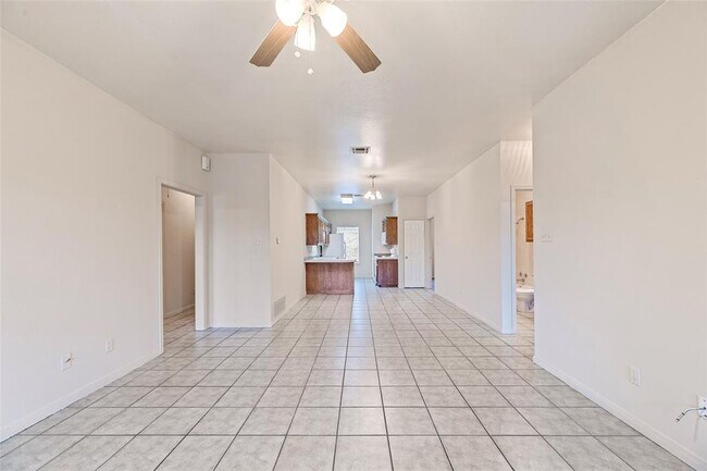 Building Photo - 1401 Wood Ave