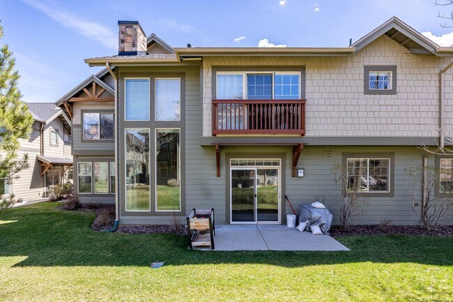 Building Photo - 6144 Fox Point Cir
