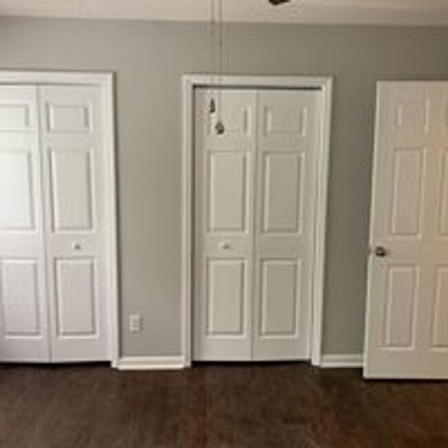 Building Photo - 3921 Sterling Pointe Dr