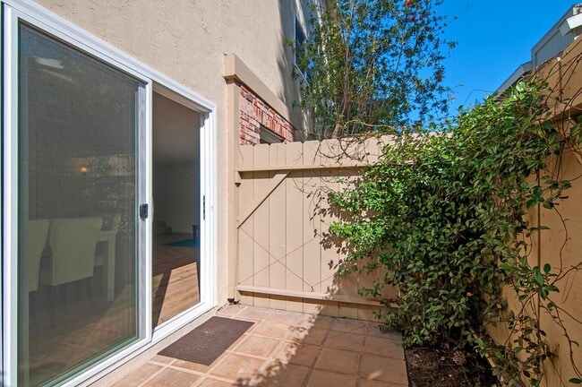 Building Photo - 7933 Camino Glorita