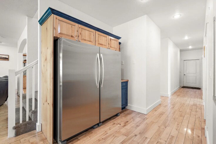 Building Photo - 18227 Southlake Cir