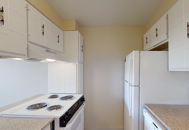 Building Photo - 2 bedroom in Lakewood CO 80214