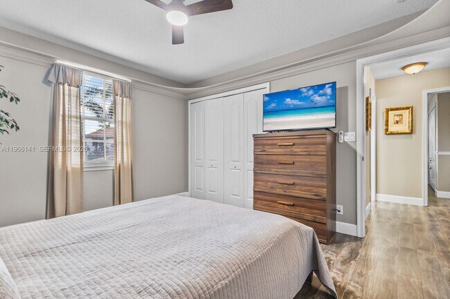 Building Photo - 2488 Eagle Run Dr