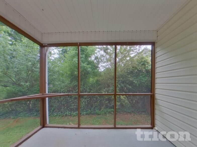 Building Photo - 403 Ashridge Way