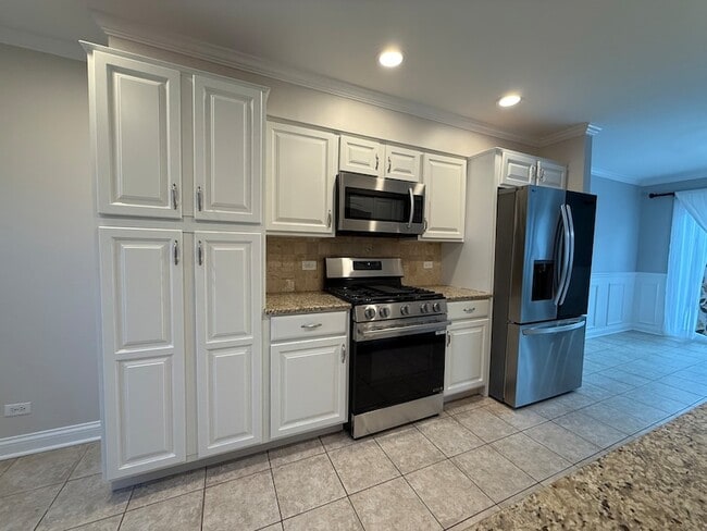 Building Photo - 1963 N Heritage Dr