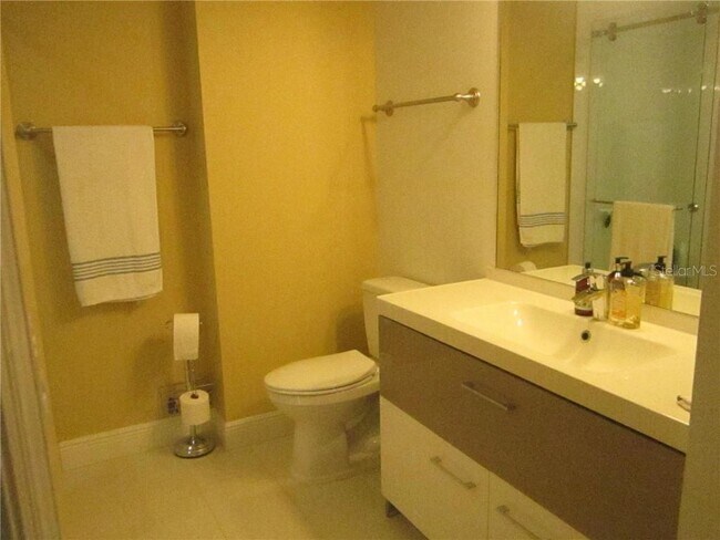 Building Photo - 750 N Tamiami Trl