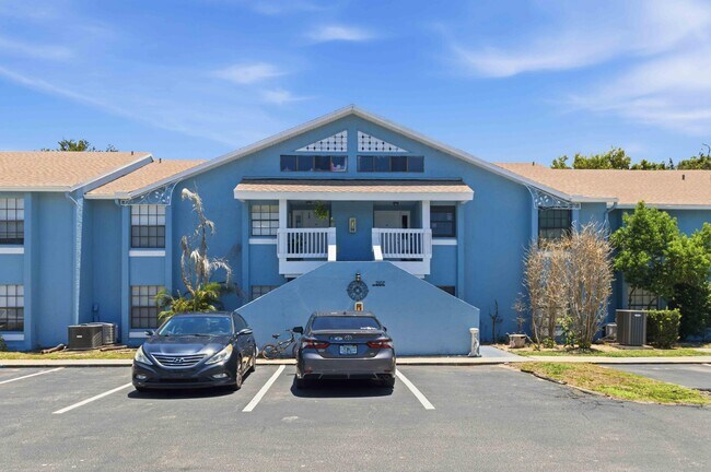 Building Photo - 2107 Hidden Grove Ln