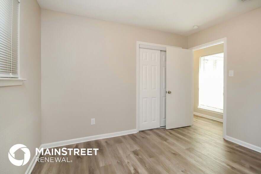 Building Photo - 1414 Twining Oaks Ln