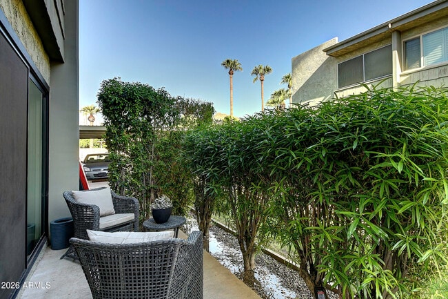 Building Photo - 4610 N 68th St