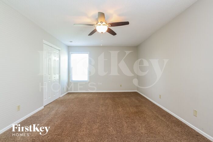 Building Photo - 6632 Sonesta Dr