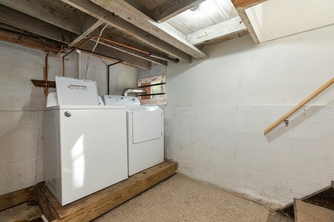 Building Photo - 511 S 3rd St