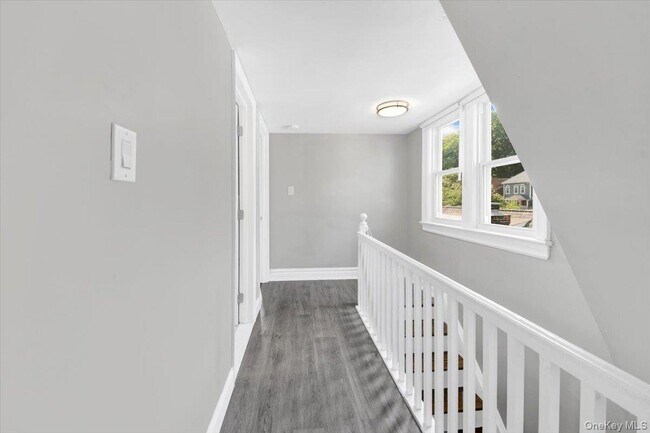 Building Photo - 310 W 238th St