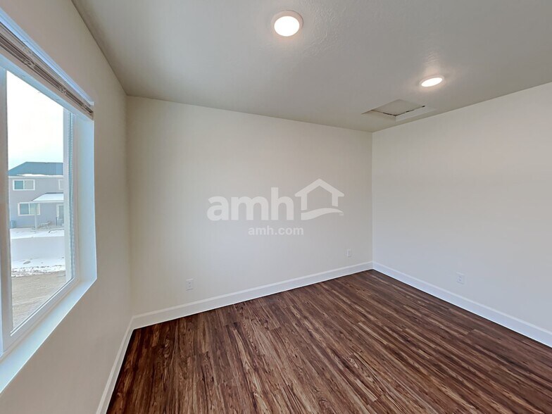 Building Photo - 2613 W 3340 S