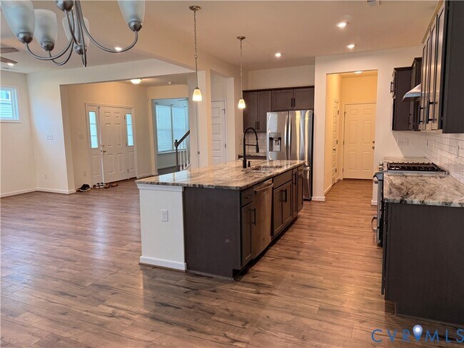 Building Photo - 18417 Palisades Ct