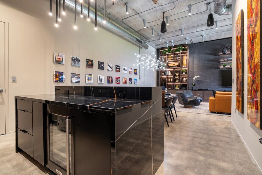 Building Photo - 254 NW 23rd St