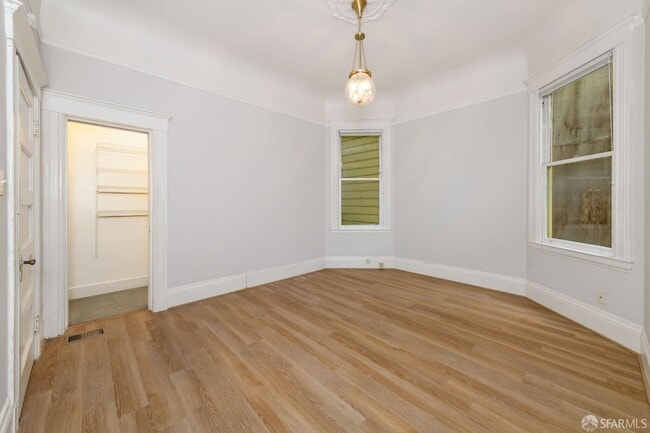 Building Photo - 1444 Hayes St