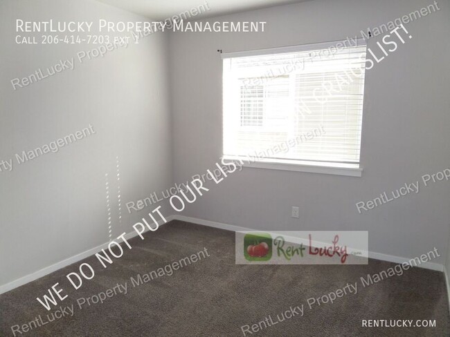 Building Photo - 24520 95th Pl S