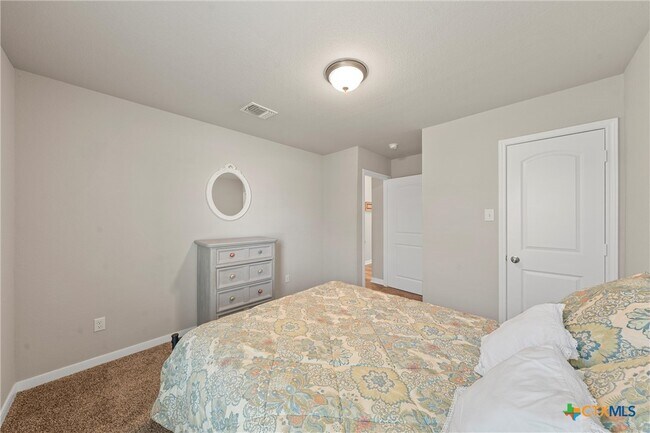 Building Photo - 5302 Lancaster Dr