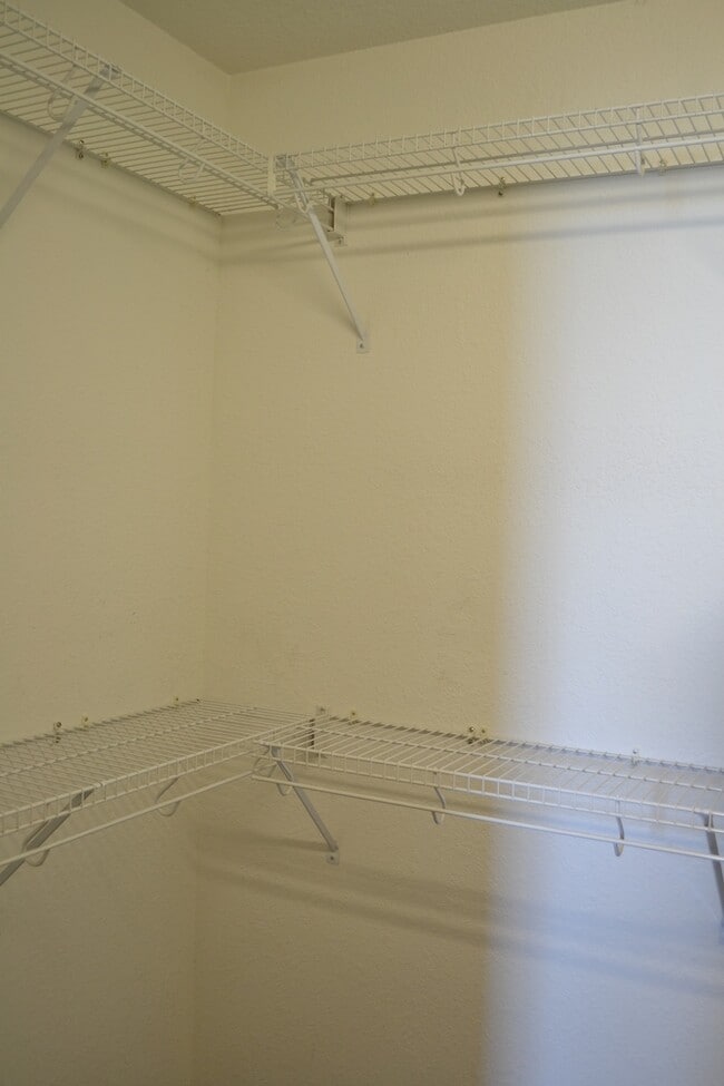 Building Photo - Lake Weir - Bird Island Rental - 5/3/2 Water Front Living at it's Best! **Available Soon**