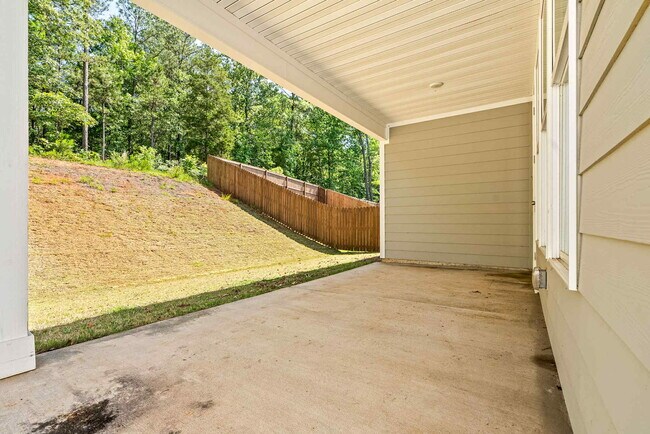 Building Photo - 854 Village Dr
