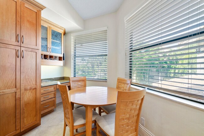 Building Photo - 16939 Isle of Palms Dr