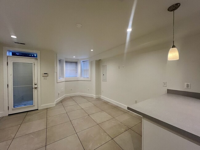 Building Photo - 2006 13th St NW