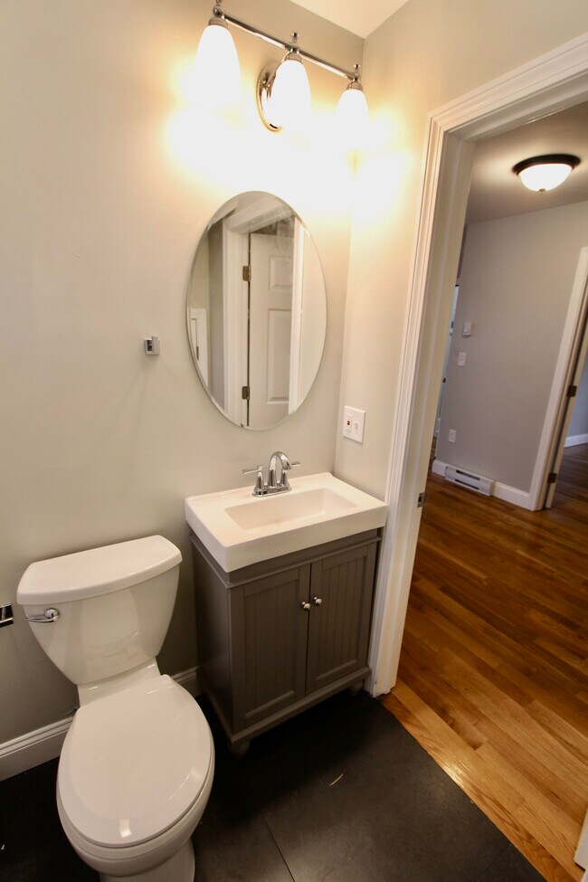 Building Photo - 80 Morgan St