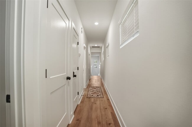 Building Photo - 8017 Cora St