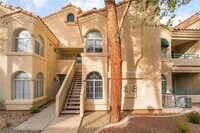 Building Photo - 2251 Wigwam Pkwy