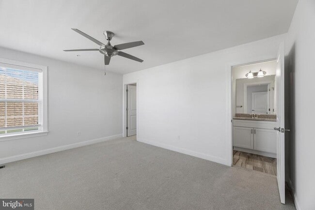 Building Photo - 906 Moorings Cir
